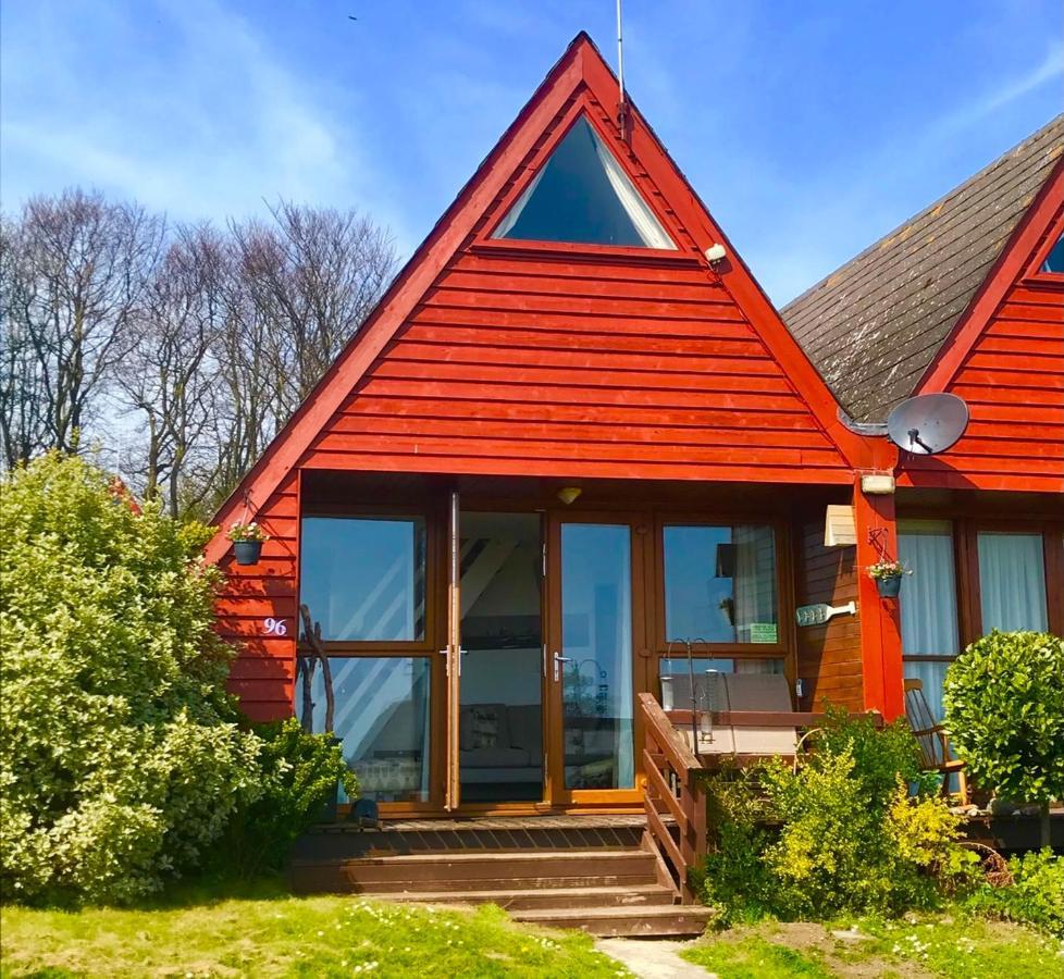 Clifftop Chalet With Pool Deal Exterior foto